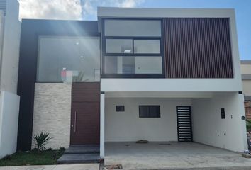 Casa en  Fracc. Lomas Del Sol, Boulevard Riviera Veracruzana, Veracruz, México