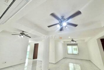 Departamento en  Avenida Nizuc, Super Manzana 13, Cancún, Benito Juárez, Quintana Roo, 77504, Mex