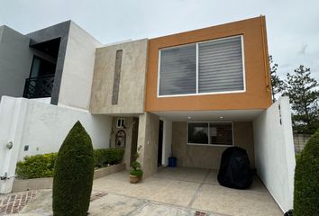 Casa en  Residencial Santa Lucia, Boulevard Jorge Vértiz Campero, León, Guanajuato, México