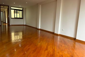 Departamento en  Palmas, Lima, Perú