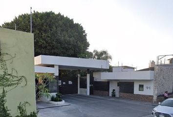 Casa en  Avenida San Juan 91, Chapultepec, Cuernavaca, Morelos, México