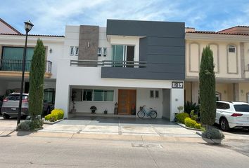 Casa en fraccionamiento en  Avenida Ecónomos 5980, El Carmen Hábitat, Arcos De Guadalupe, Zapopan, Jalisco, México