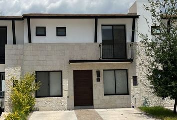 Casa en  Torre De Piedra Gran Reserva, Palma Datilera, El Salitre, Querétaro, México