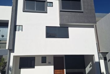 Casa en fraccionamiento en  Oliva Residencial, Quetzalli, Puebla De Zaragoza, Puebla, México