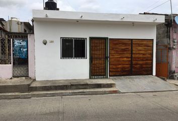 Casa en  Casa Paraiso Tabasco, Buenos Aires, Centro, Paraíso, Tabasco, México