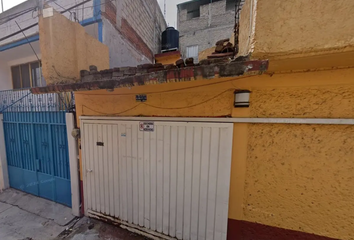 Casa en  Calle De Galanteo 16-39, Golondrinas Primera Sección, Álvaro Obregón, Ciudad De México, 01270, Mex