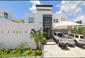 Casa en  Lago Ostión, Cumbres Del Lago, Juriquilla, Querétaro, México