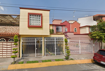 Casa en  Avenida Mariano Abasolo, Fraccionamiento Las Americas, Las Américas, Ecatepec, Estado De México, México