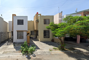 Casa en  Nápoles, Mirasur, Parque Industrial Escobedo, Ciudad General Escobedo, Nuevo León, México