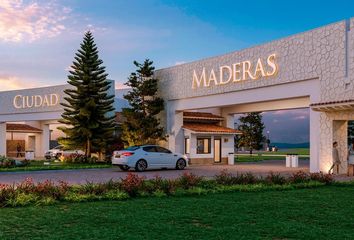 Lote de Terreno en  Ciudad Maderas Corregidora, Paseo Corregidora, Puerta De San Rafael, Querétaro, México