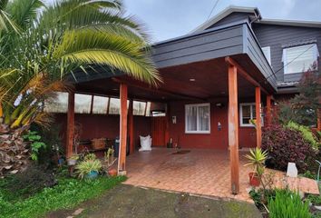 Casa en  Las Águilas, Padre Las Casas, Padre Las Casas, Chile