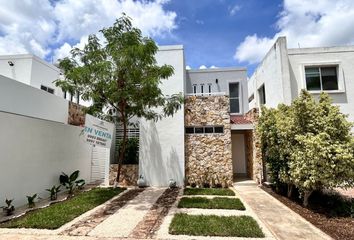 Casa en fraccionamiento en  Calle 39, Cholul, Mérida, Yucatán, 97305, Mex