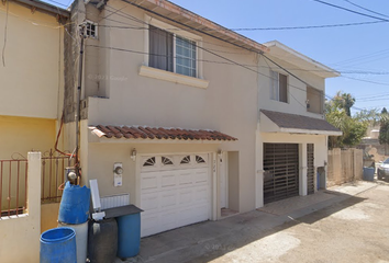 Casa en  Versalles, Villa Del Real 1ra Sección, Ensenada, Baja California, México