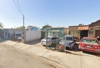 Casa en  Avenida Prado Del Rey, Villas Las Lomas, 21355 Mexicali, Baja California, México