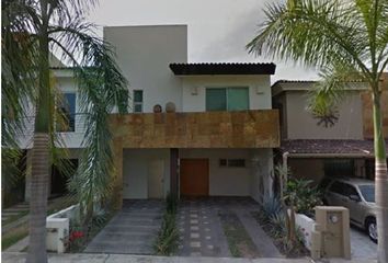 Casa en  Río Papaloapan 133, Fovissste 100, Fluvial Vallarta, Puerto Vallarta, Jalisco, México