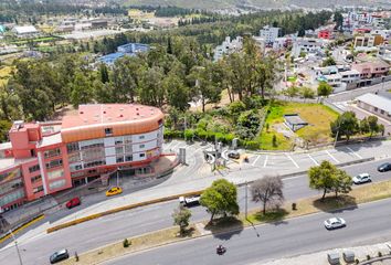 Departamento en  Av. Raúl Padilla 1, Quito 170134, Ecuador