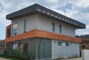 Casa en fraccionamiento en  Encinos Tres Marias, Morelia, Michoacán, México