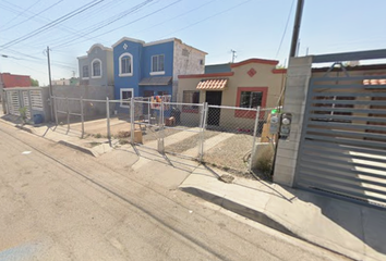 Casa en  Av. Bedar, Mexicali, Baja California, México