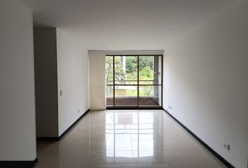 Apartamento en  Loma De Los González, Medellín