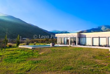 Casa en  Cuyuncaví, Curacavi, Curacaví, Chile