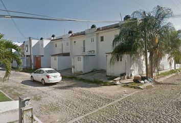 Casa en fraccionamiento en  Calle Mariano Azuela 488, Manzanillo, Colima, México