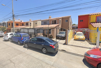 Casa en  Calle Huerta, Vista Hermosa, Ensenada, Baja California, México