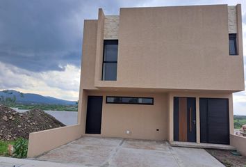 CASA EN VENTA TOTALMENTE NUEVA, UBICADA EN FRACCIONAMIENTO OLIVO, SAN ISIDRO