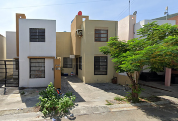 Casa en  Nápoles, Mirasur, Parque Industrial Escobedo, Ciudad General Escobedo, Nuevo León, México