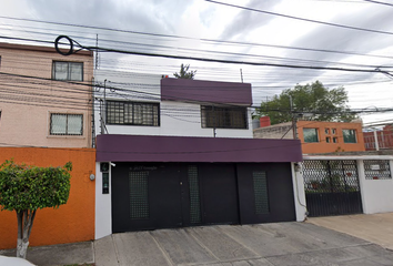 Casa en  Pirules 4, Valle De San Mateo, 53240 Naucalpan De Juárez, Méx., México