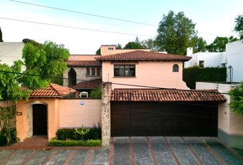 Casa en fraccionamiento en  Calzada Las Fuentes, Las Fuentes, Zapopan, Jalisco, México