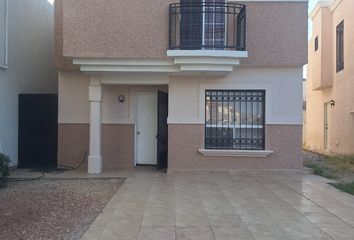 Casa en fraccionamiento en  Calle Valle Del Sol & Calle Camino Ortíz Rubio, Juárez, Chihuahua, México