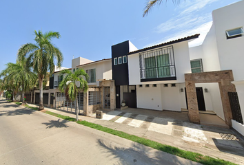 Casa en  Río Rhin, Fovissste 100, Fluvial Vallarta, Puerto Vallarta, Jalisco, México