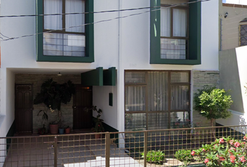 Casa en  Mercaderes, Jardines Del Country, Guadalajara, Jalisco, México