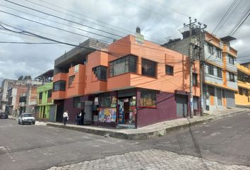 Casa en  Emilia Rivadeneira & Juan Vasquez, Quito, Ecuador