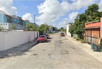 Casa en  Calle Islas De Tonga, Playa Del Carmen, Quintana Roo, México