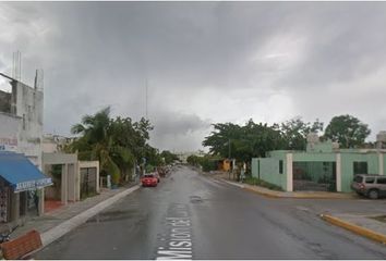 Casa en  Av. Playa Del Carmen, Playa Del Carmen, Quintana Roo, México