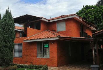 Casa en  Hacienda El Castillo Herreria, Jamundí, Valle Del Cauca, Colombia