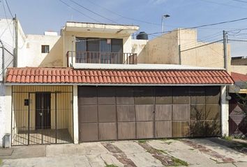 Casa en  Calle Susana Gómez Palafox, Paseos Del Sol, Zapopan, Jalisco, México