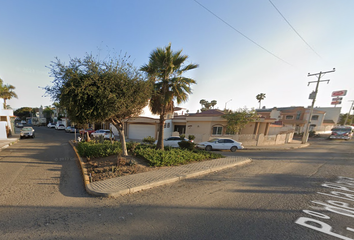 Casa en  Paseo De Los Sauces, Loma Dorada, Ensenada, Baja California, México