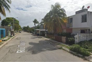 Casa en  Rio Tapajos, Villas Riviera, Playa Del Carmen, Quintana Roo, México