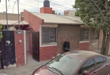 Casa en  Calle 42, Fidel Velázquez, Gómez Palacio, Durango, México