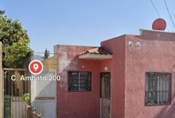 Casa en  Calle Ambato 200, Hacienda Santa Fe, Jalisco, México