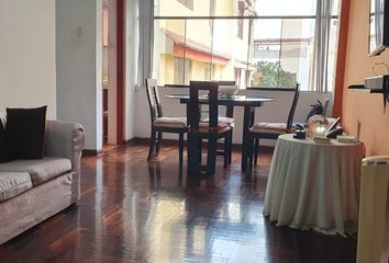 Departamento en  Avenida Monte De Los Olivos 714, Santiago De Surco, Perú