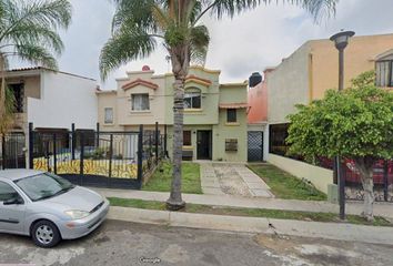 Casa en  Calle Río Agua Naval 1787, Coyula, Jalisco, México