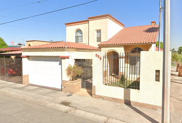 Casa en  Gran Lago Baljash 699, Jardines Del Lago, 21330 Mexicali, Baja California, México