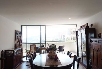 Apartamento en  Loma De Los González, Medellín