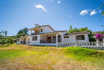 Hacienda-Quinta en  Guayllabamba, Ecuador