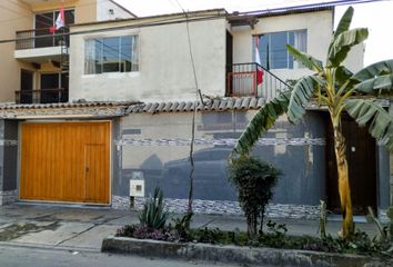 Casa en  Calle Los Ecónomos, La Molina, Perú