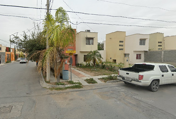 Casa en  Avenida Tiziano, Jarachina Del Sur, Reynosa, Tamaulipas, México