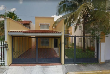 Casa en  Privada Cráter 13, Sm 15, Cancún, Quintana Roo, México